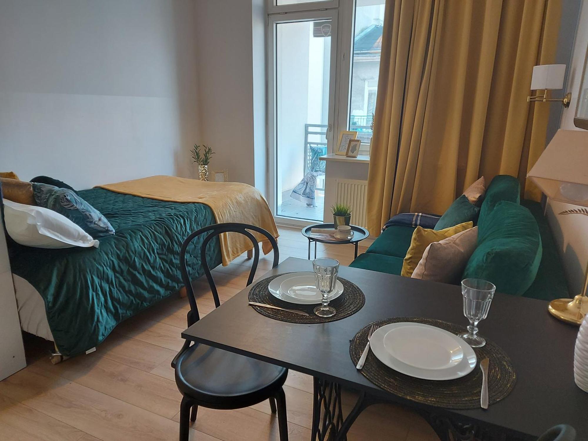 V Airport & West Railway Station With Privat Bathroom