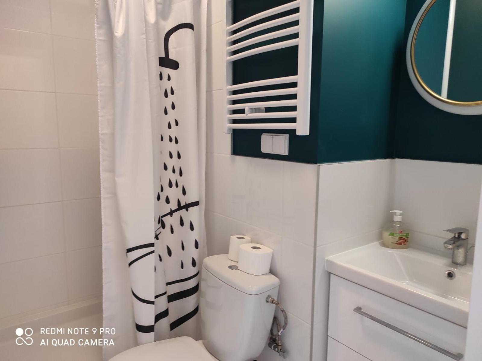 Apartment V Airport & West Railway Station With Privat Bathroom Warschau